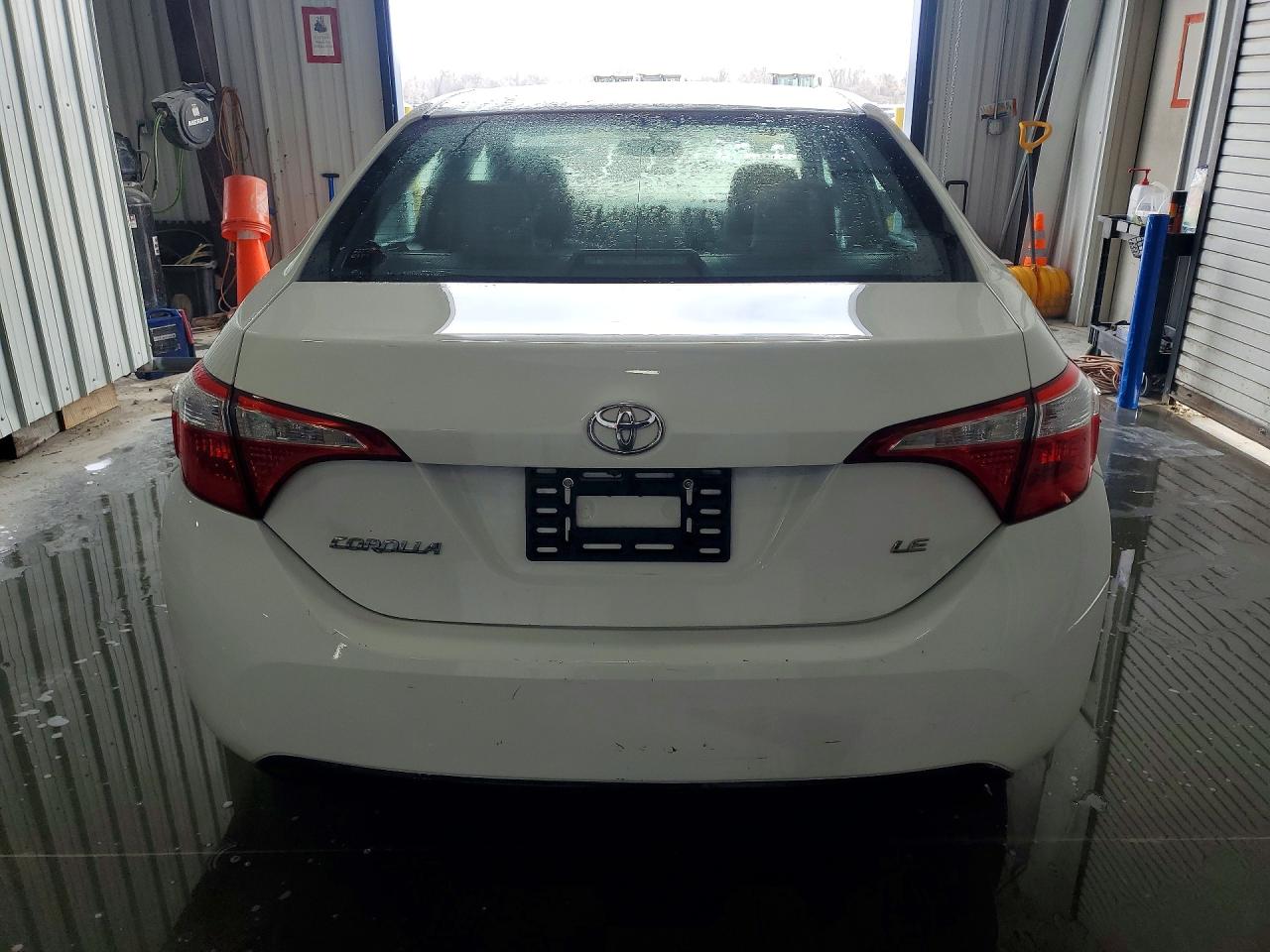 2016 TOYOTA COROLLA LE photo 16
