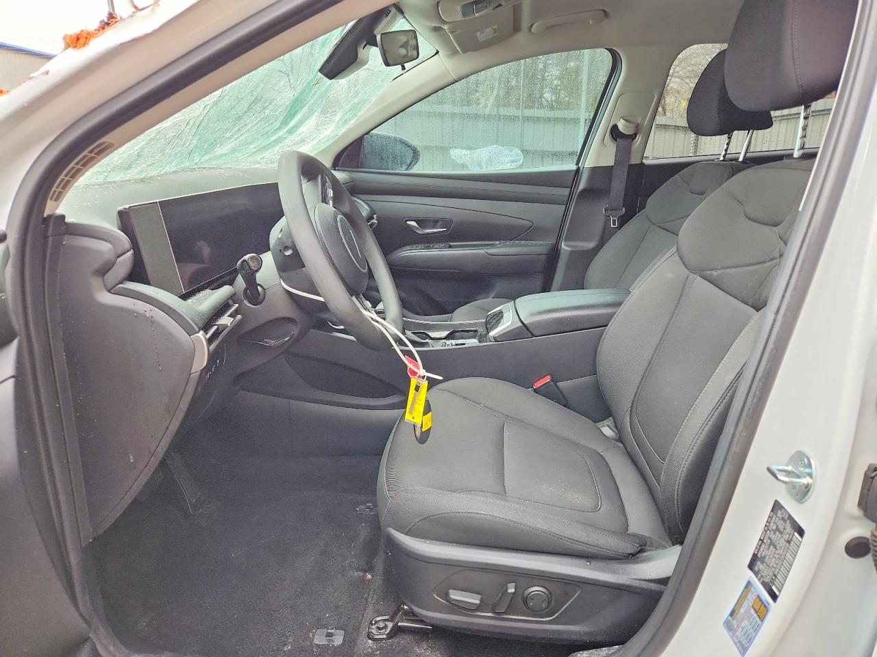 2025 HYUNDAI TUCSON SEL photo 13