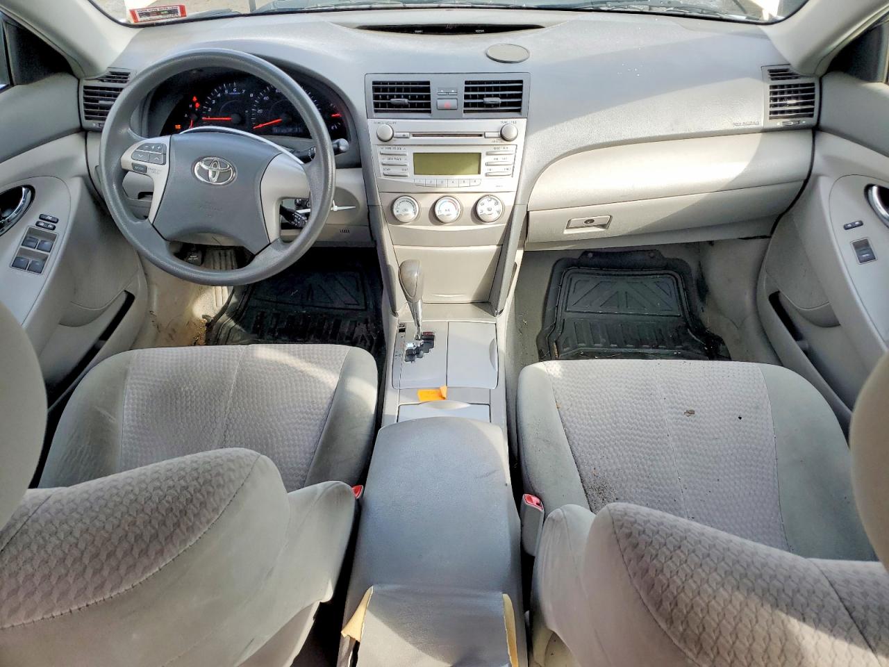 2011 TOYOTA CAMRY BASE photo 22