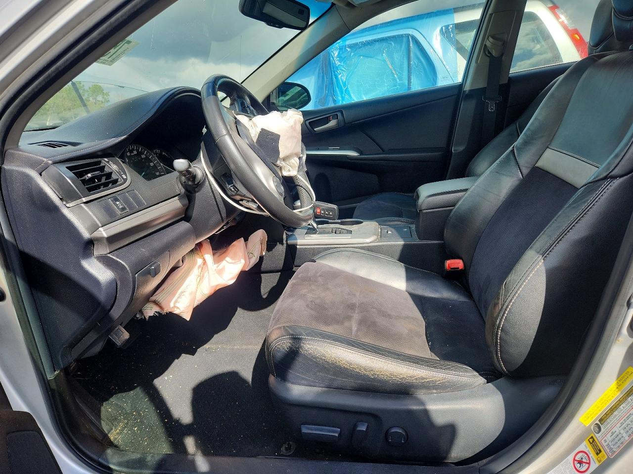 2012 TOYOTA CAMRY SE V6 photo 7
