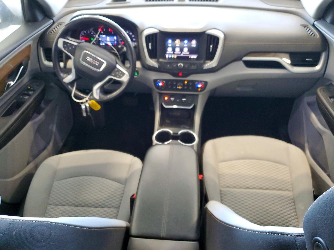 2020 GMC TERRAIN SLE photo 8