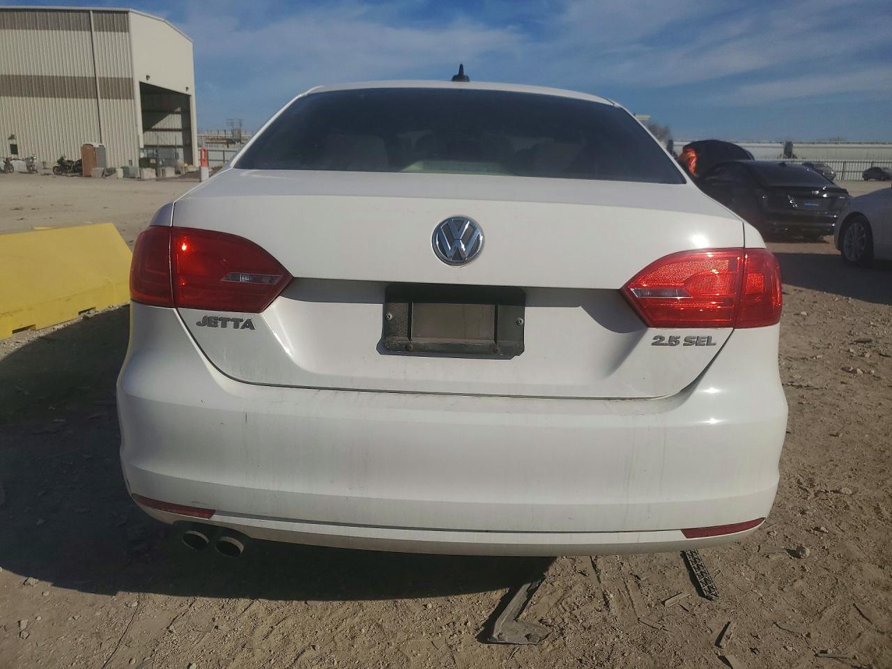 2013 VOLKSWAGEN JETTA photo 6