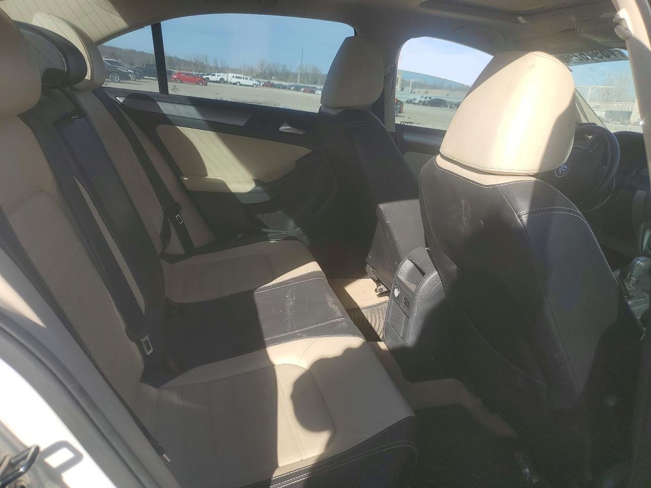 2013 VOLKSWAGEN JETTA photo 10