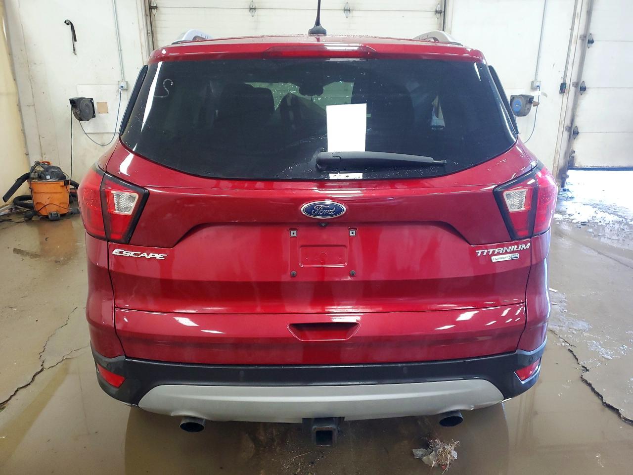 2019 FORD ESCAPE TITANIUM photo 11