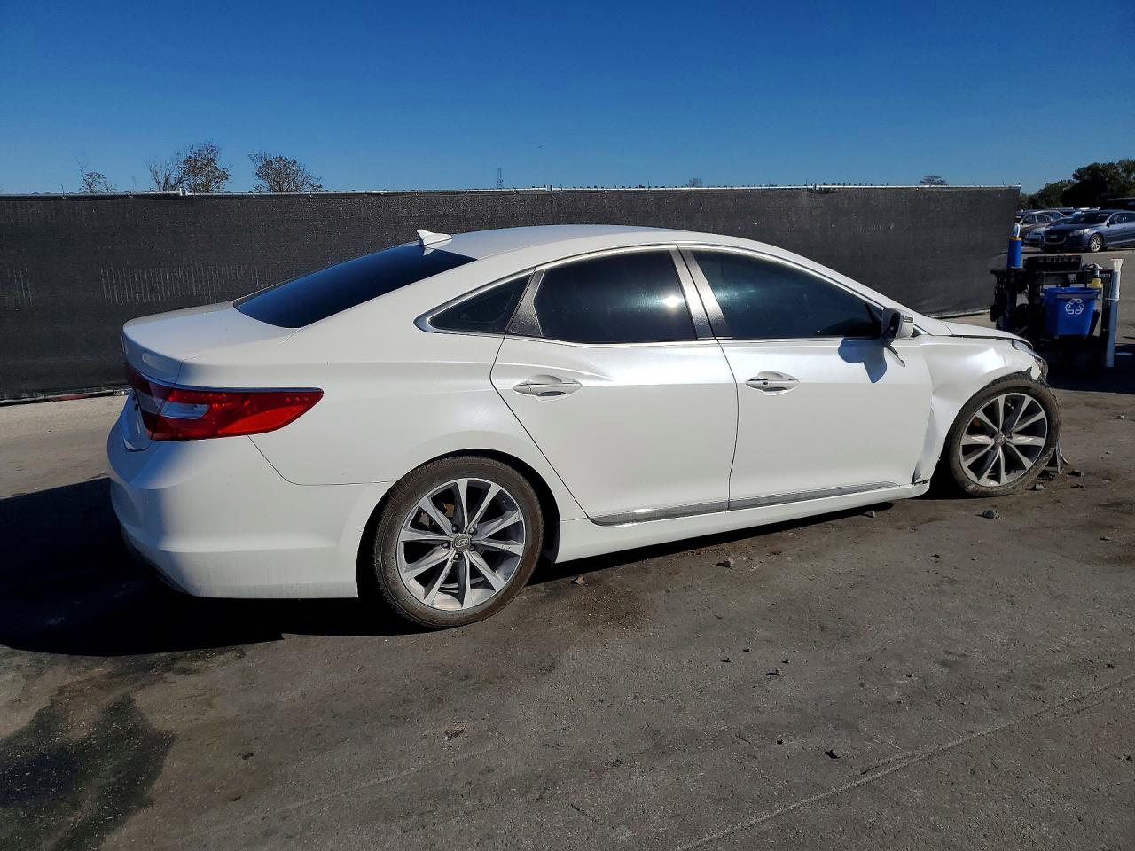 2016 HYUNDAI AZERA BASE photo 5