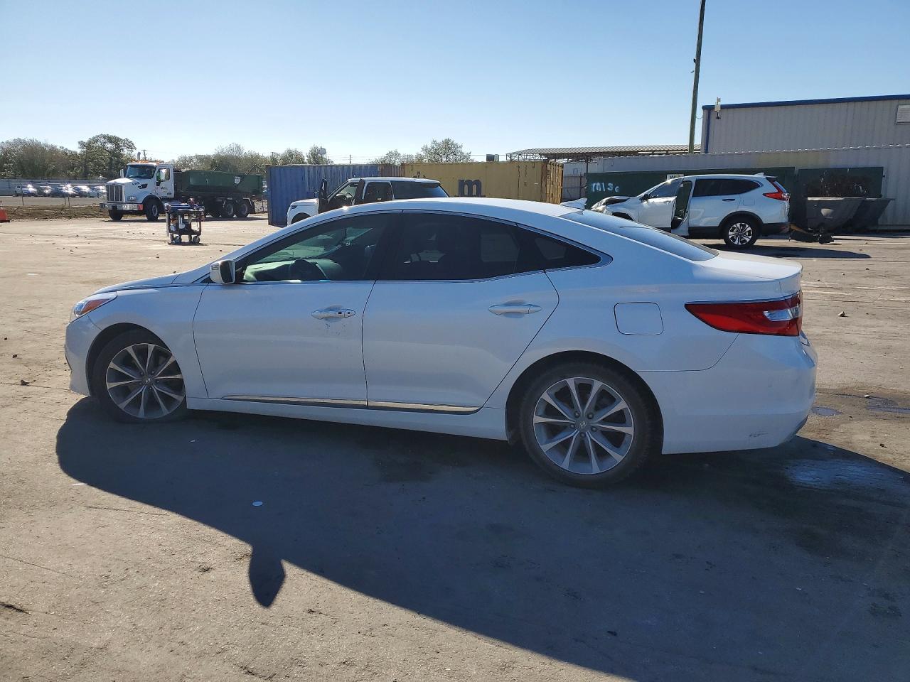 2016 HYUNDAI AZERA BASE photo 3