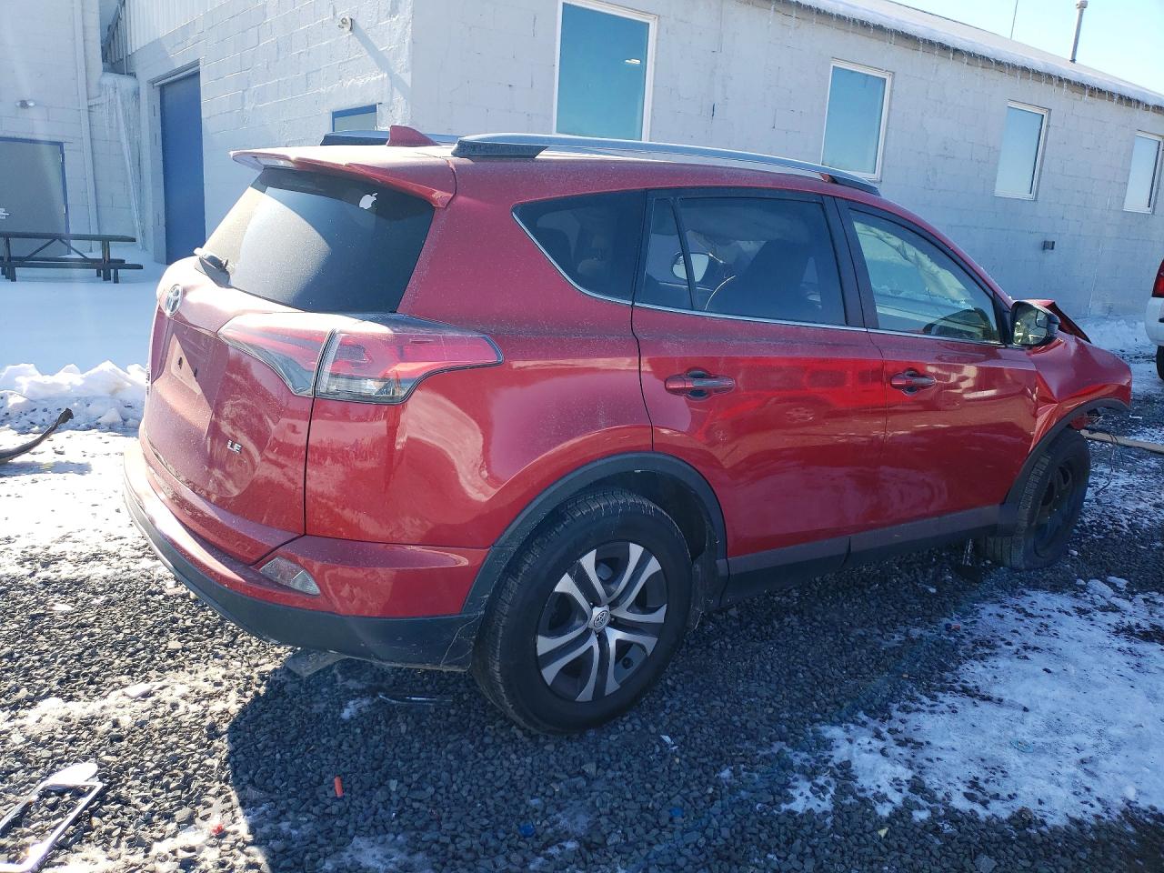 2017 TOYOTA RAV4 LE photo 3