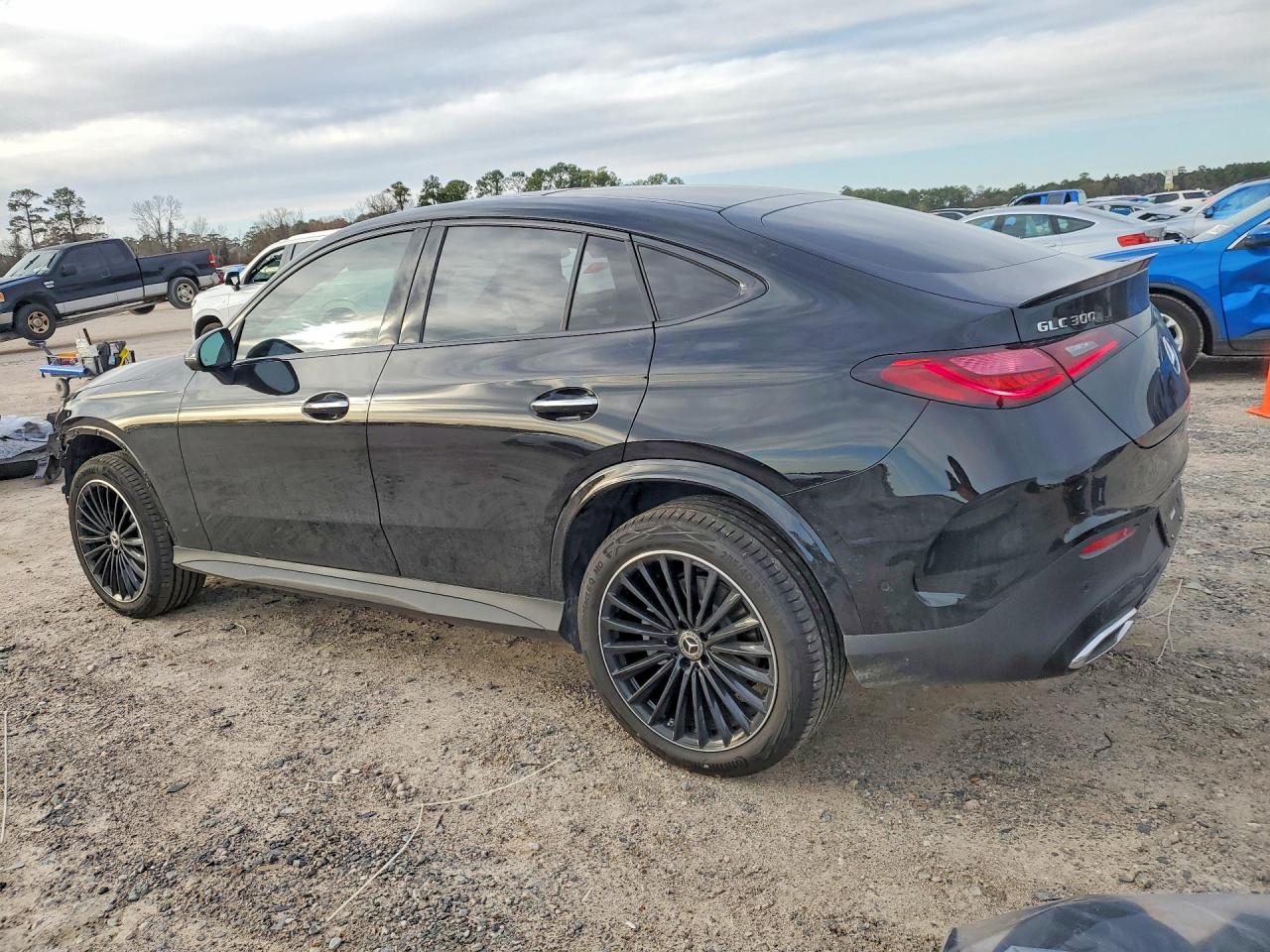 2026 MERCEDES-BENZ GLC COUPE 300 4MATIC photo 2