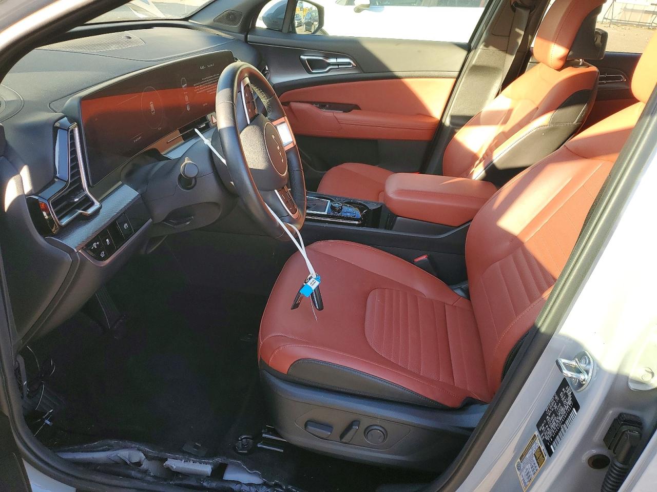 2025 KIA SPORTAGE SX photo 13