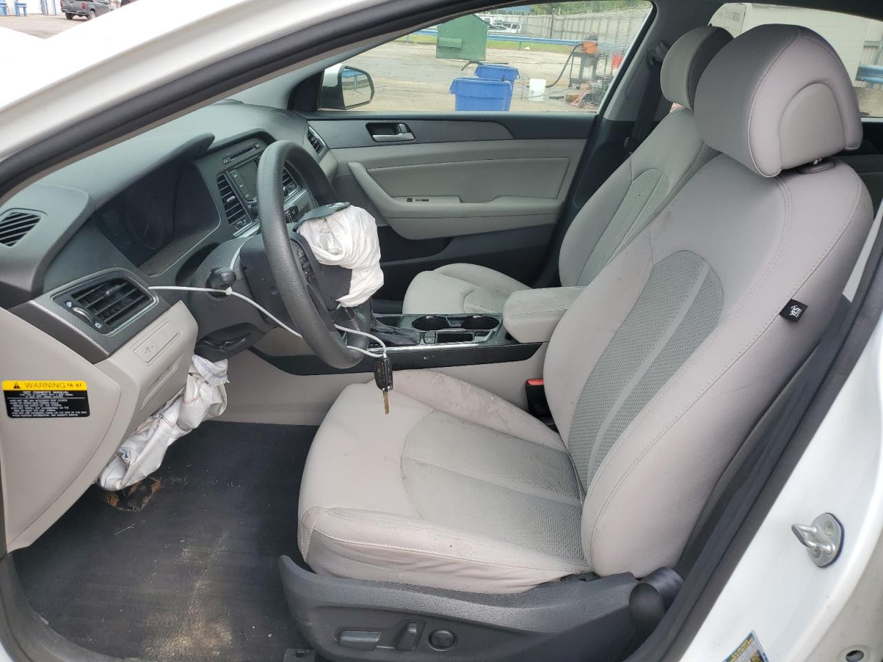 2015 HYUNDAI SONATA SE photo 13