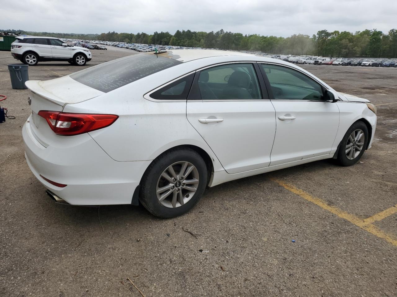2015 HYUNDAI SONATA SE photo 5