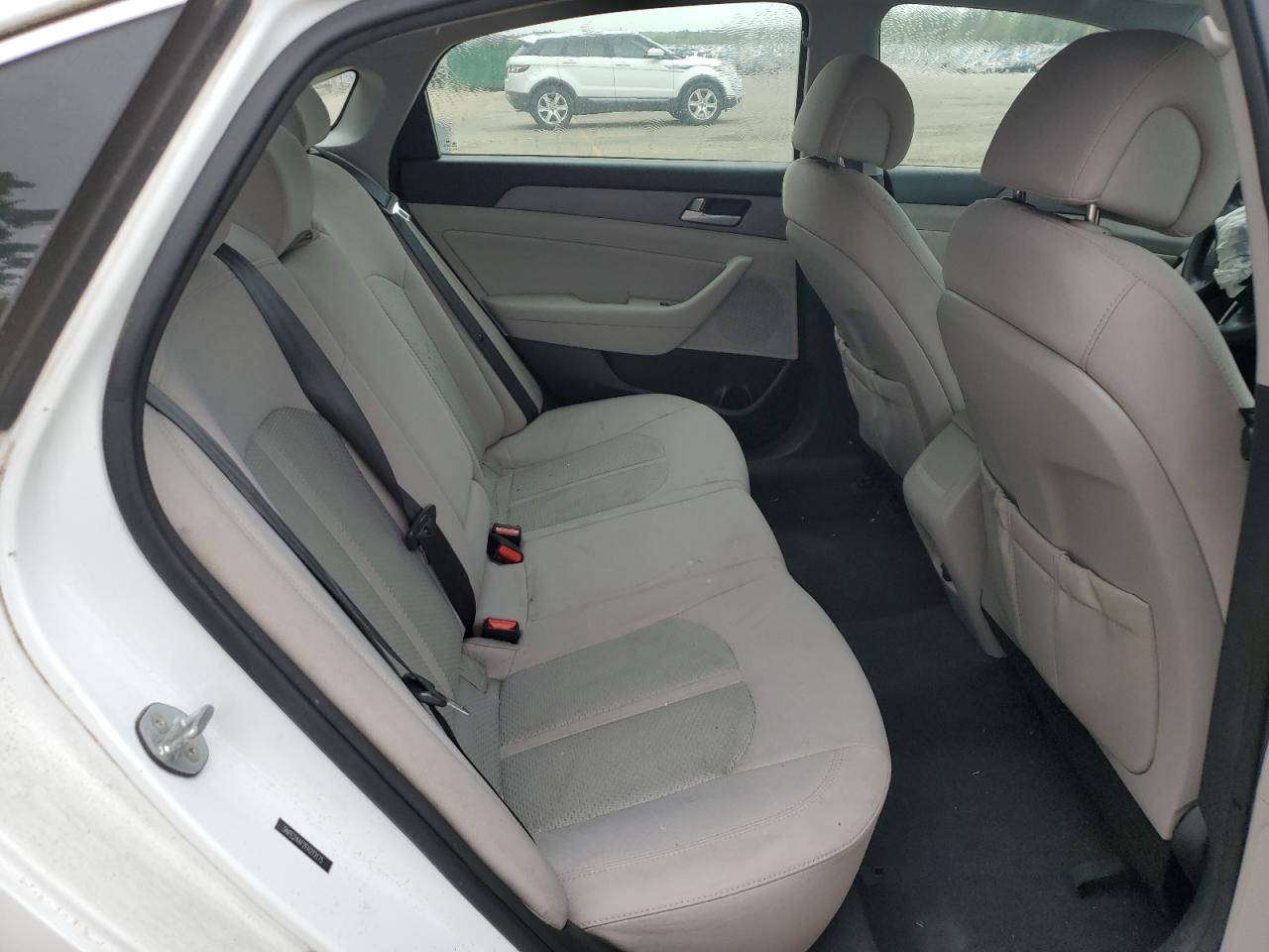 2015 HYUNDAI SONATA SE photo 19