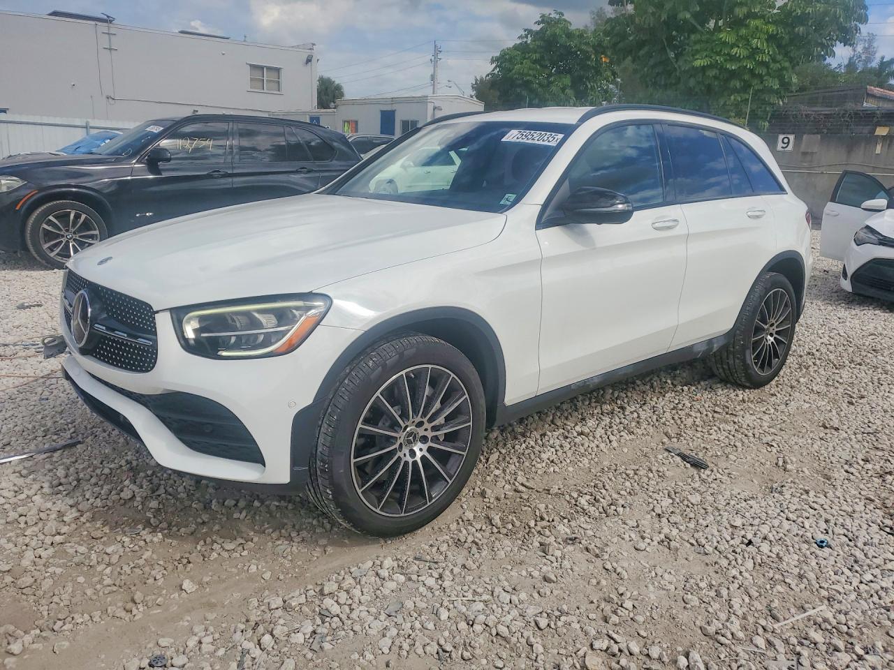 2022 MERCEDES-BENZ GLC