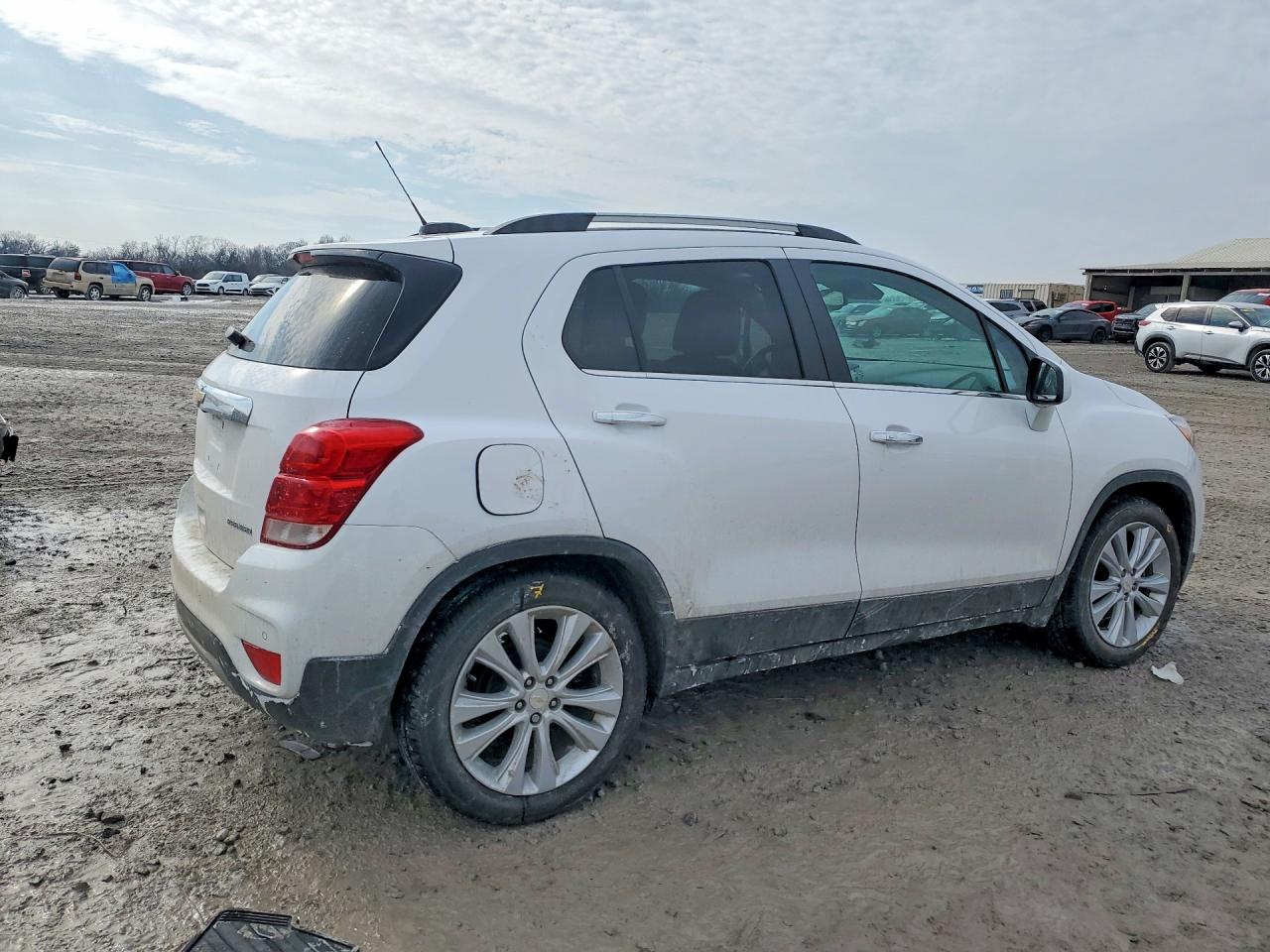 2020 CHEVROLET TRAX PREMIER photo 3