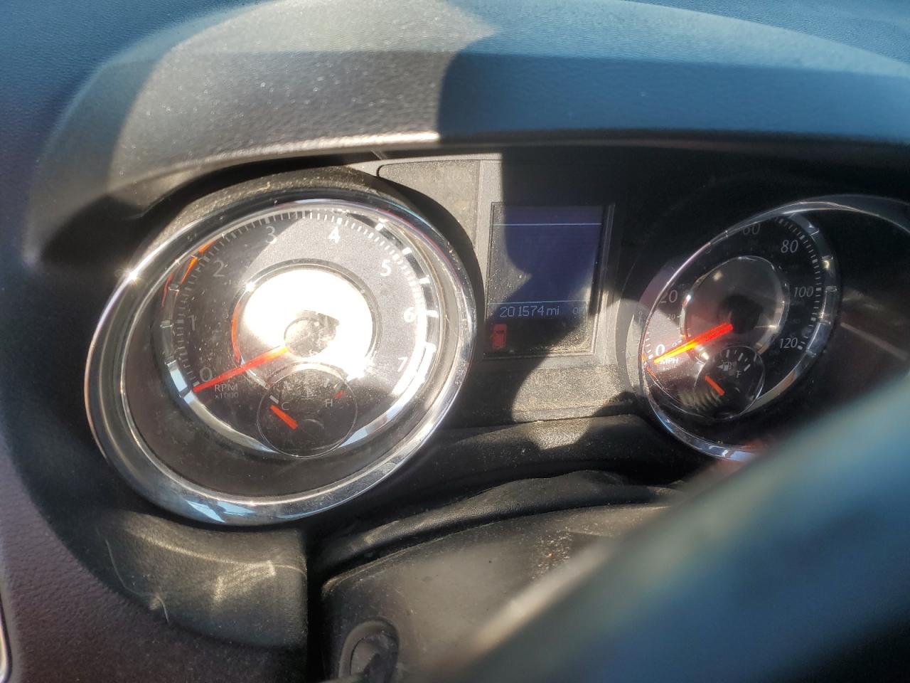2012 CHRYSLER TOWN & COUNTRY TOURING L photo 17