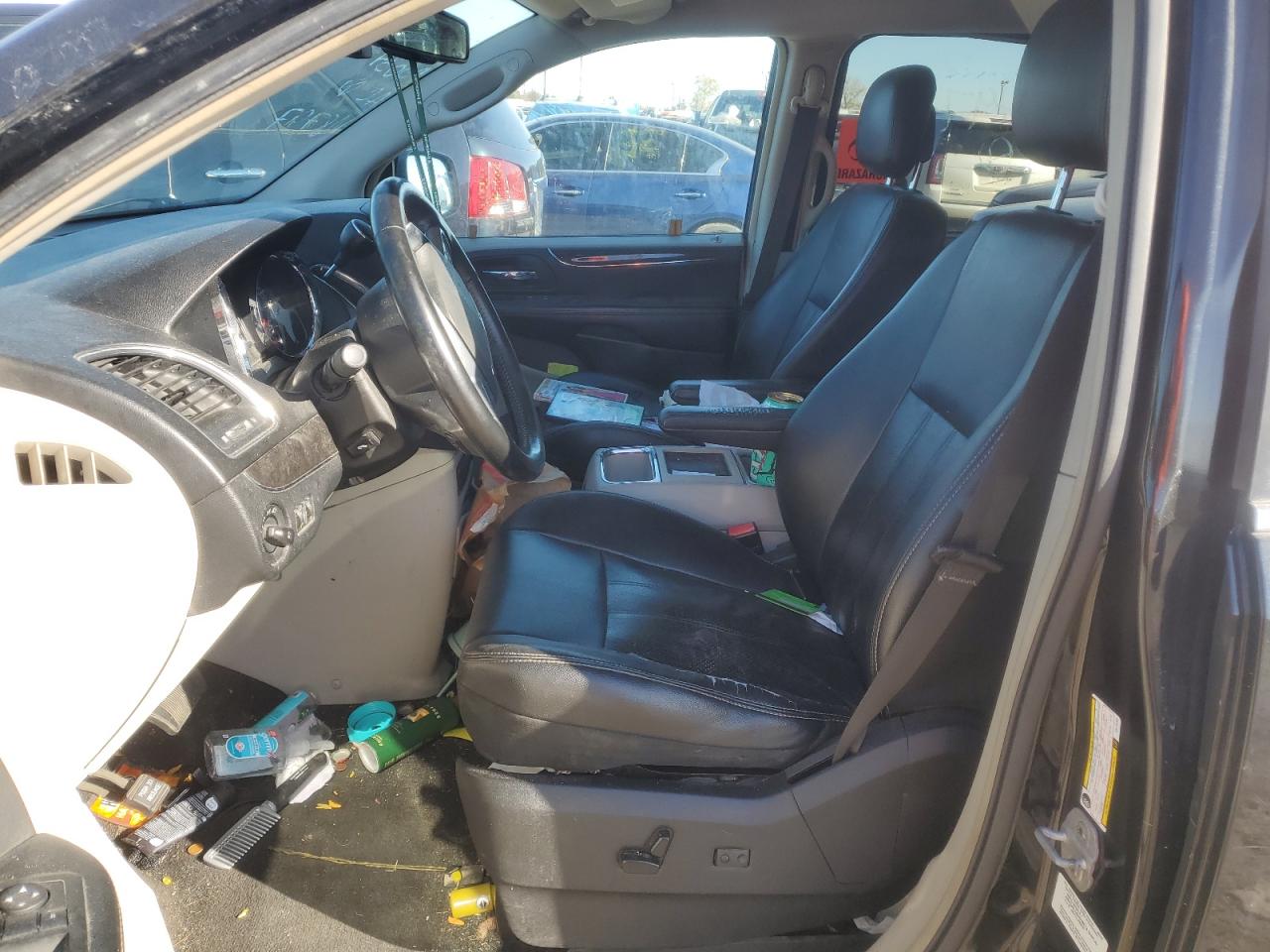 2012 CHRYSLER TOWN & COUNTRY TOURING L photo 13