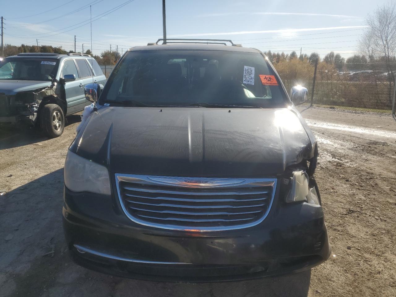 2012 CHRYSLER TOWN & COUNTRY TOURING L photo 9