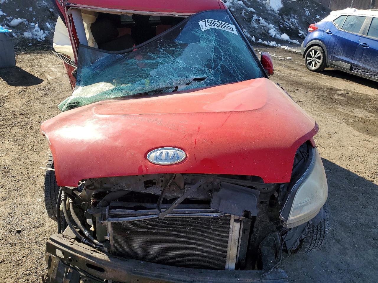 2011 KIA SOUL + photo 11