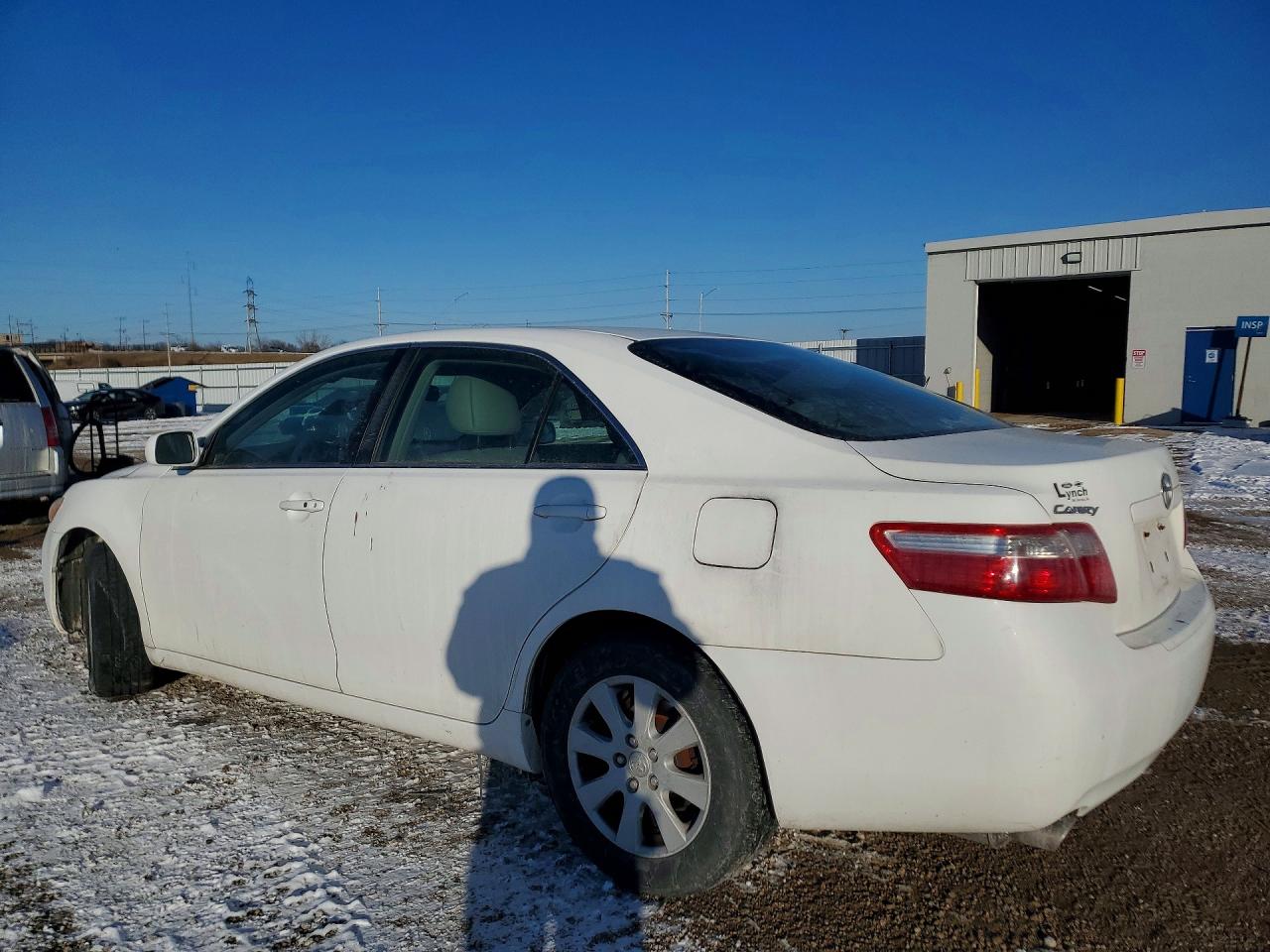 2009 TOYOTA CAMRY photo 2
