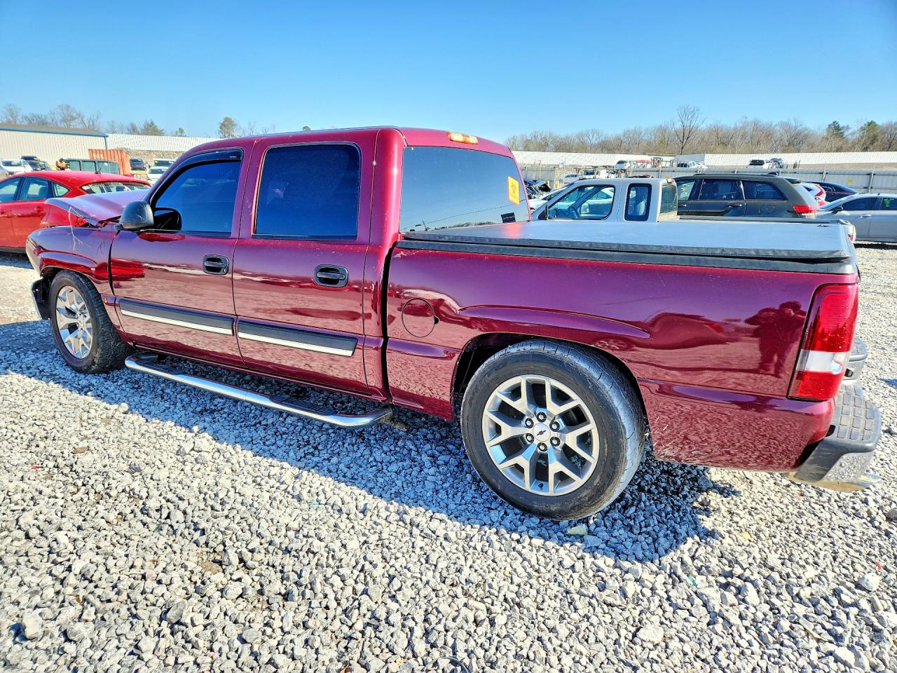 2006 CHEVROLET SILVERADO C1500 photo 2