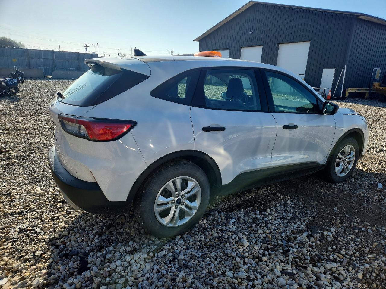 2022 FORD ESCAPE photo 3