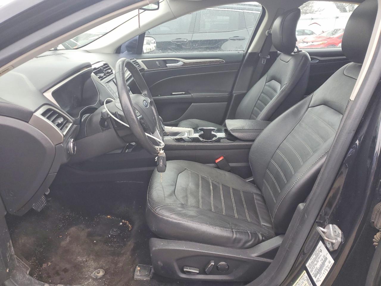 2014 FORD FUSION SE photo 19