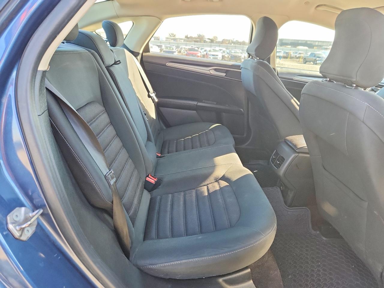 2019 FORD FUSION SE photo 19