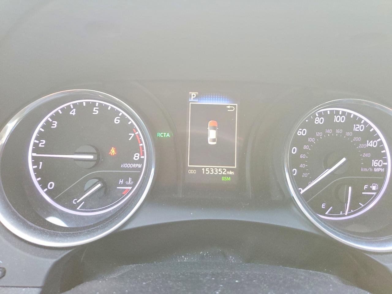 2019 TOYOTA CAMRY L photo 17