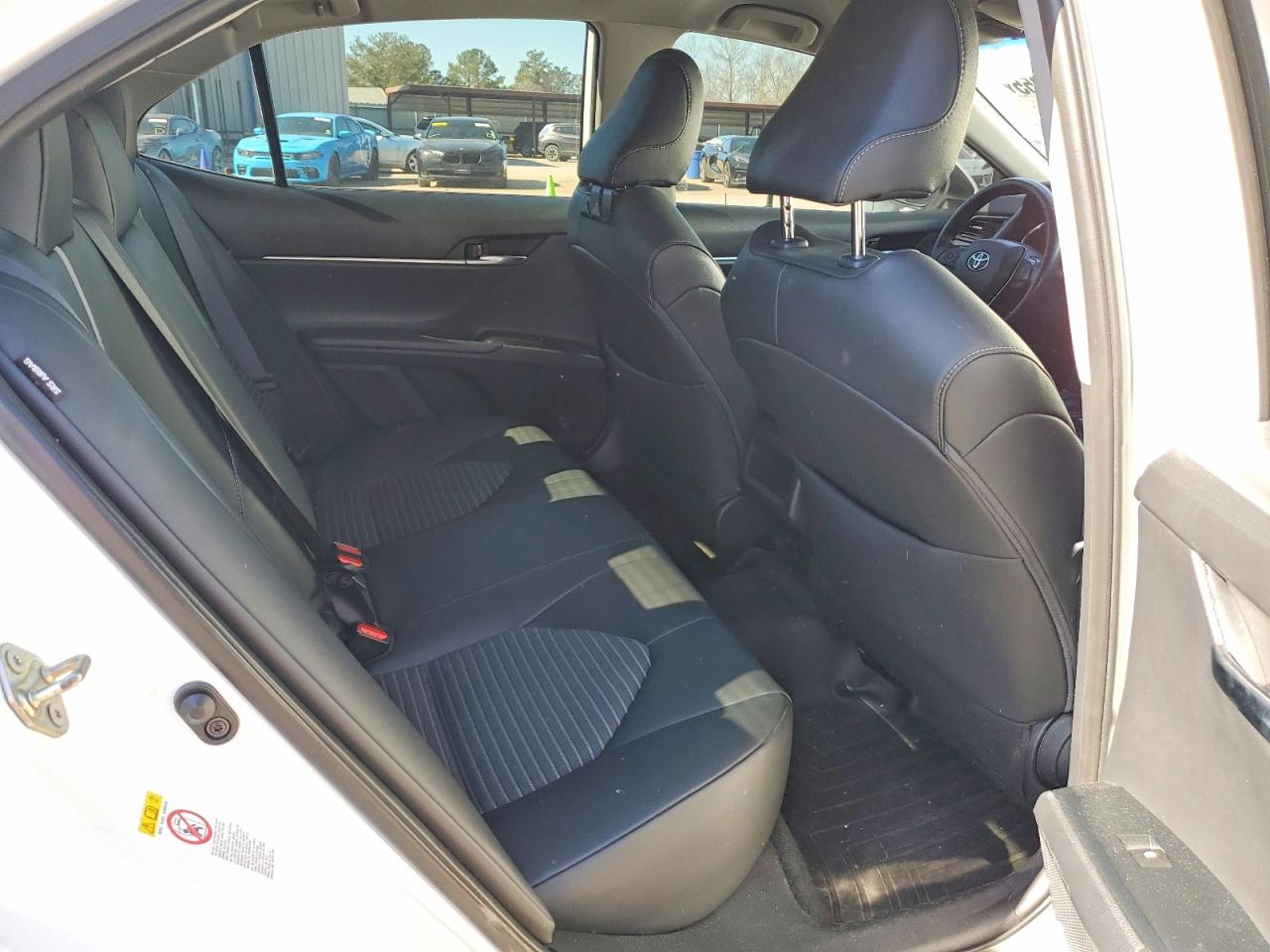 2019 TOYOTA CAMRY L photo 19