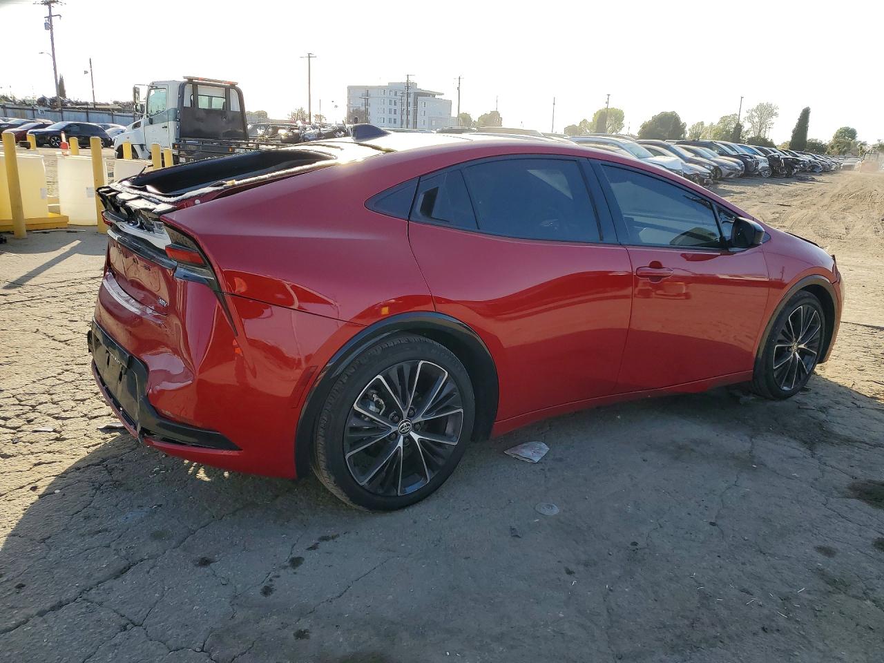 2025 TOYOTA PRIUS photo 3