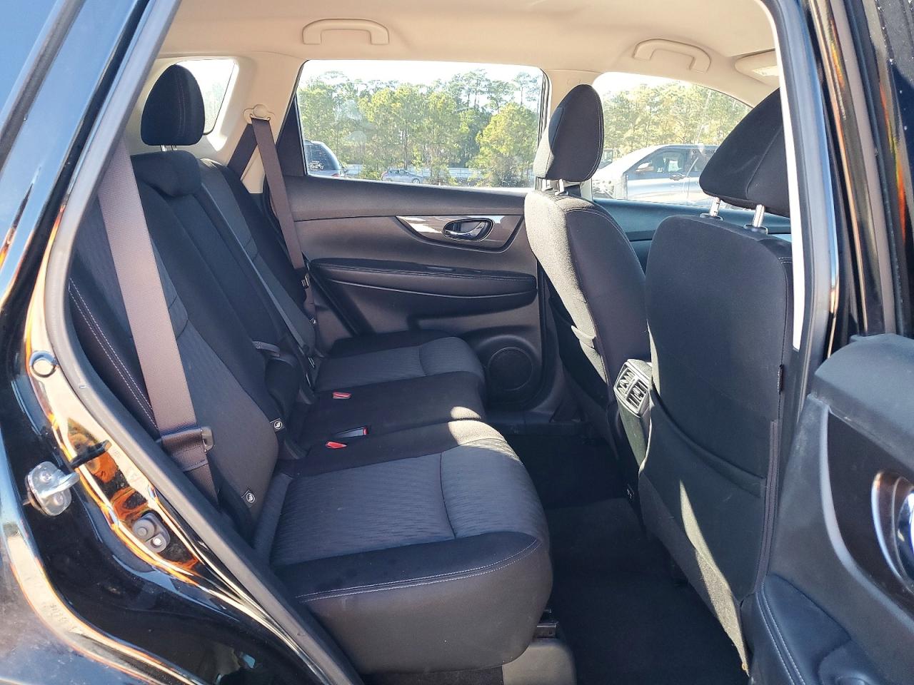 2020 NISSAN ROGUE SV photo 31