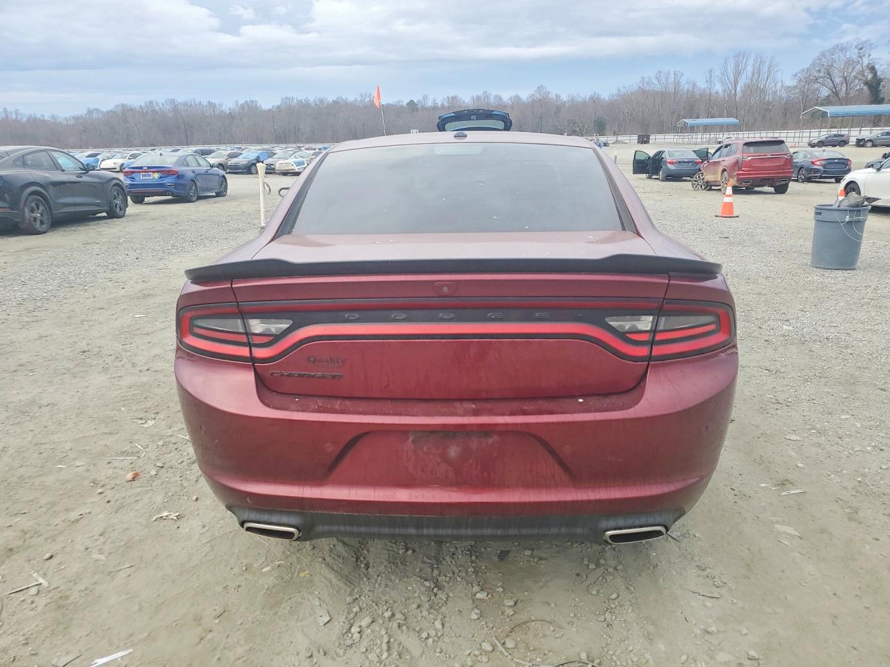 2020 DODGE CHARGER SXT photo 11