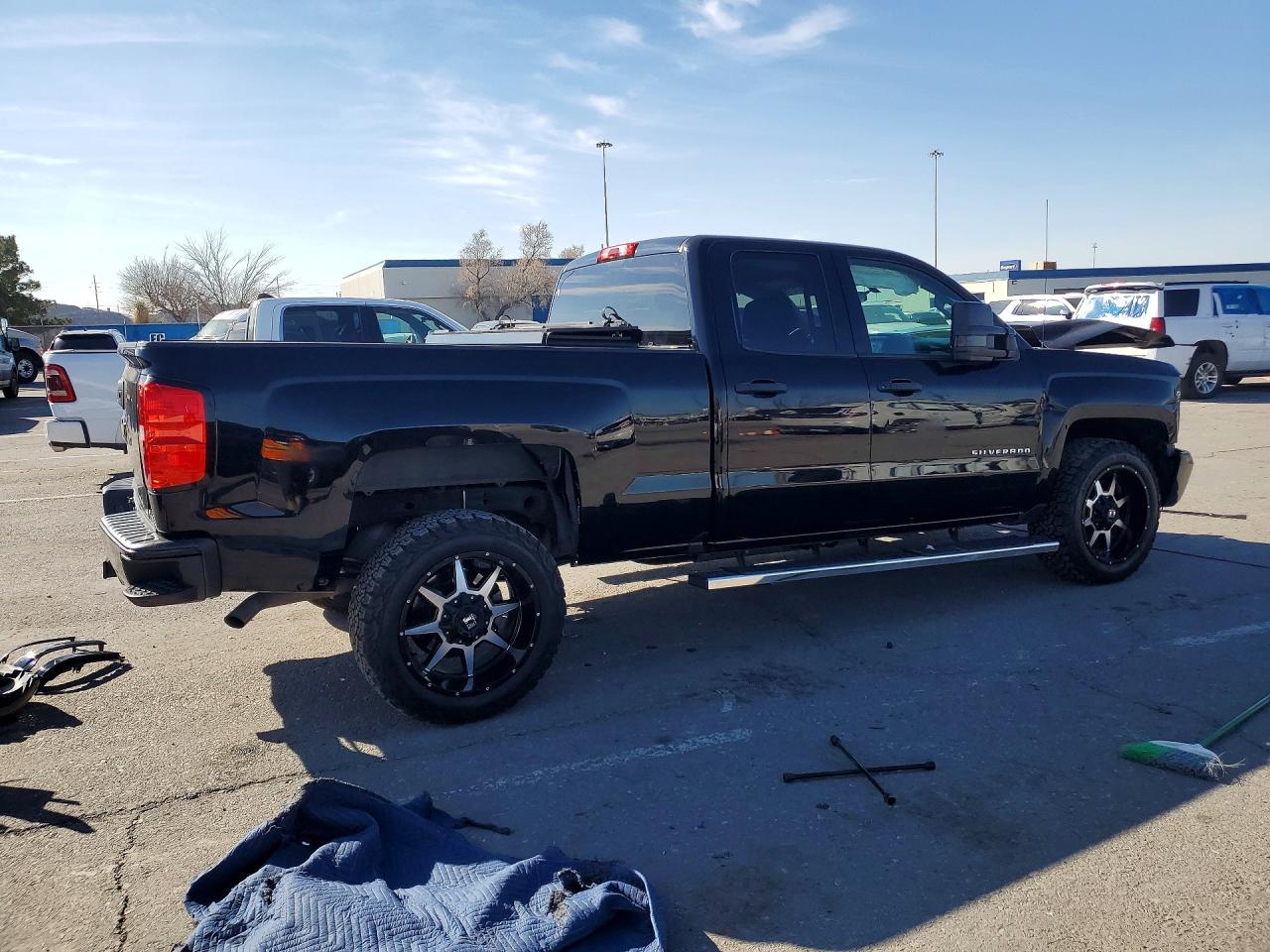 2017 CHEVROLET SILVERADO C1500 CUSTOM photo 5