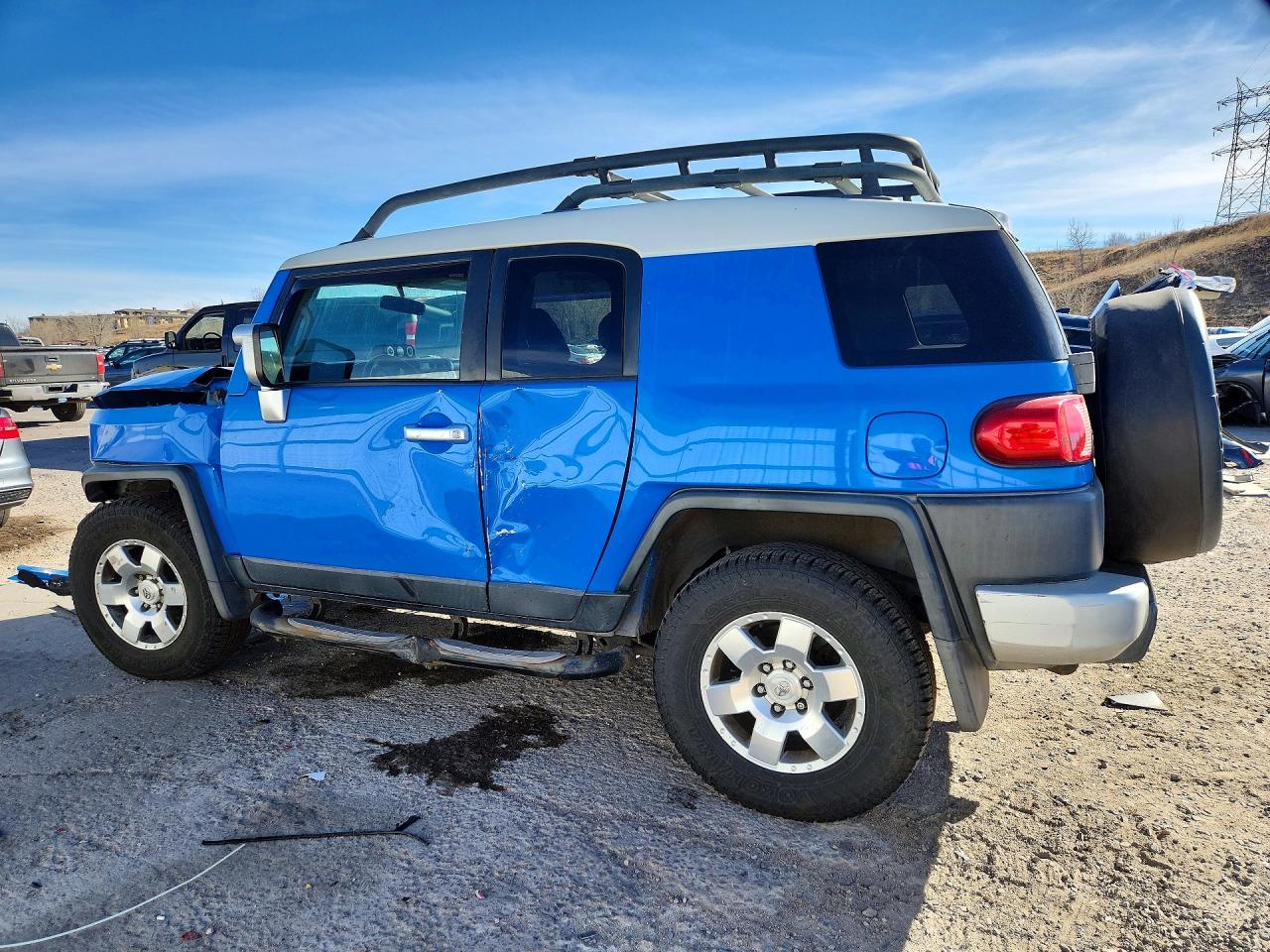 2007 TOYOTA FJ CRUISER photo 2