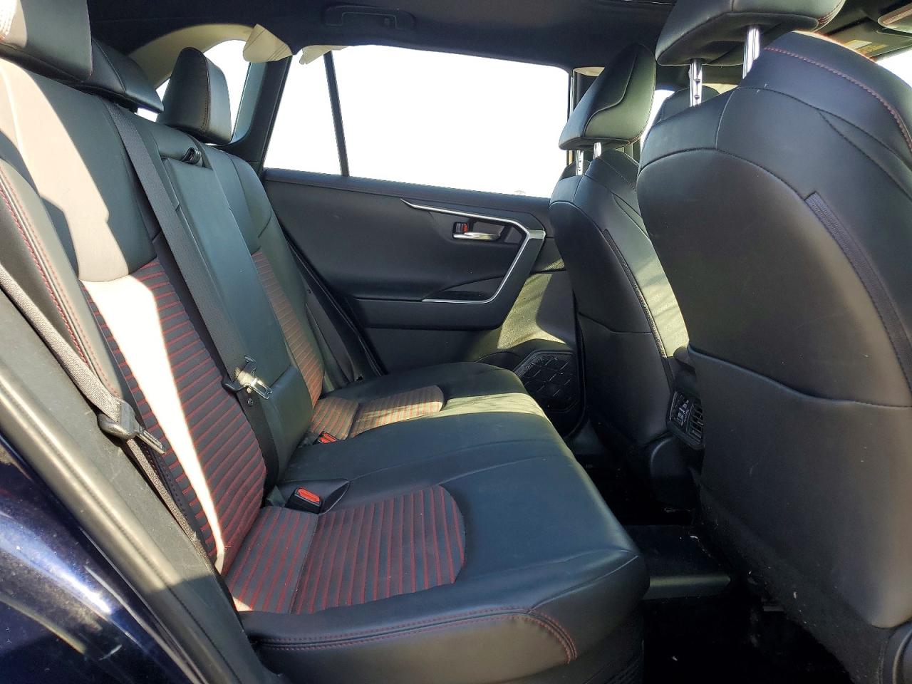 2021 TOYOTA RAV4 PRIME XSE photo 21