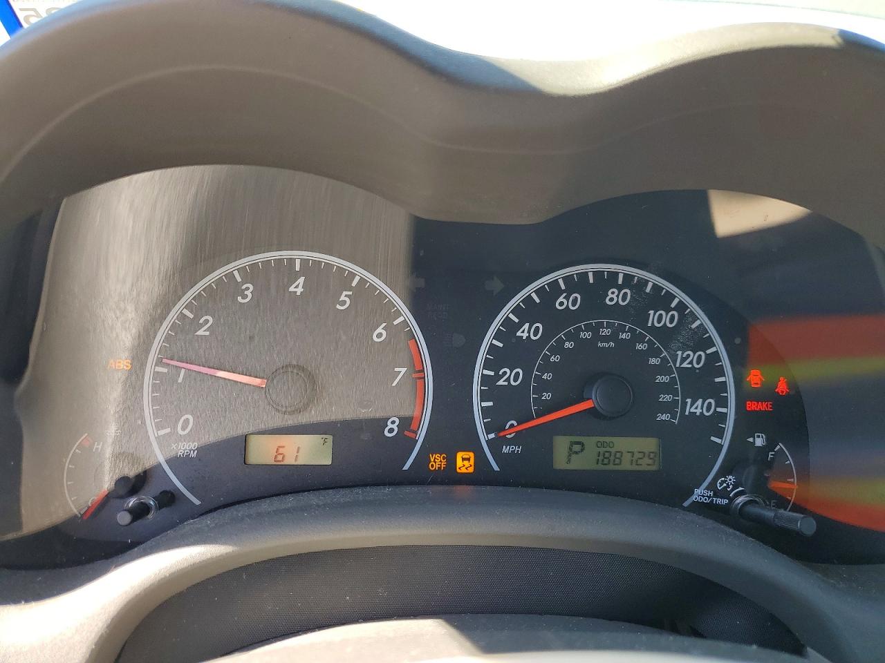 2010 TOYOTA COROLLA photo 17