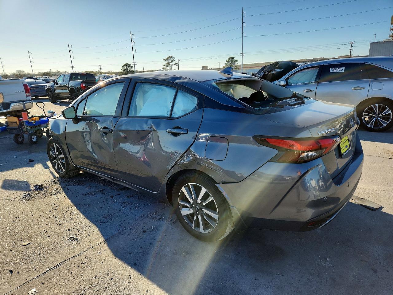 2025 NISSAN VERSA SV photo 3