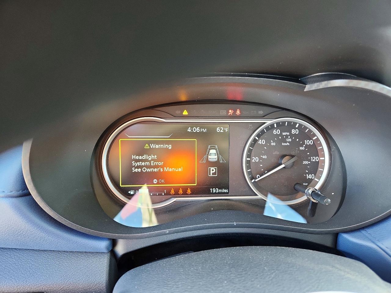2025 NISSAN VERSA SV photo 17
