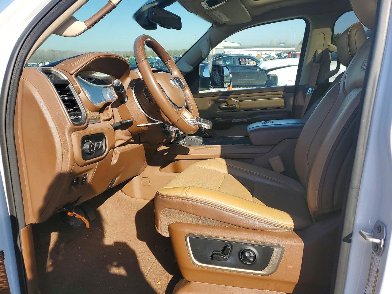 2019 RAM 1500 photo 7