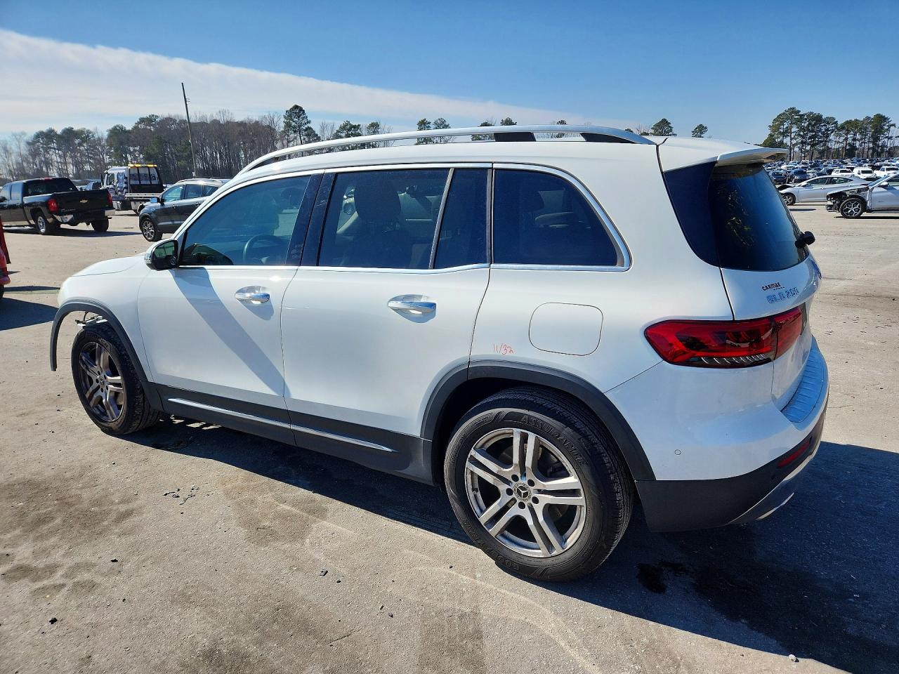 2020 MERCEDES-BENZ GLB 250 photo 2