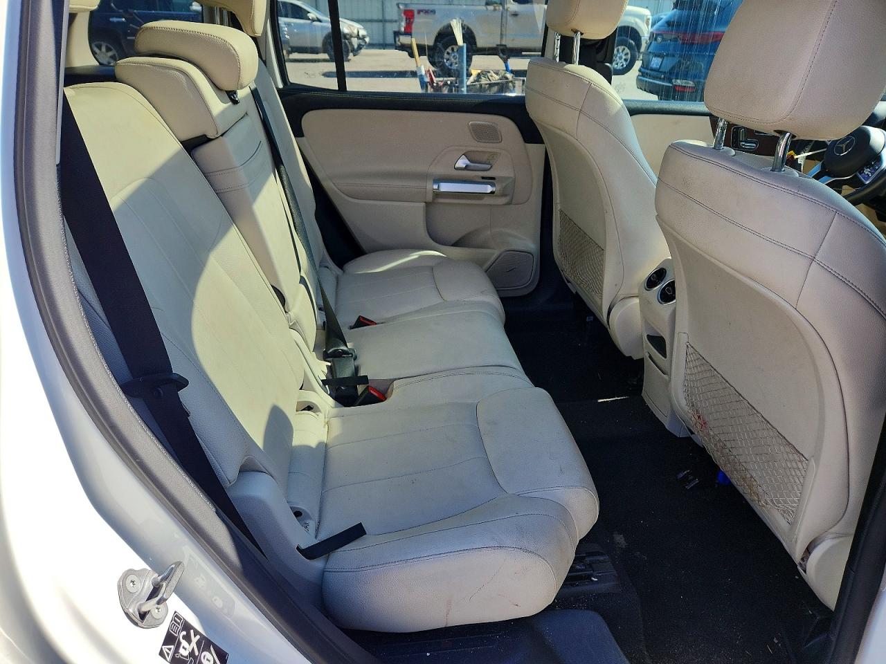 2020 MERCEDES-BENZ GLB 250 photo 10