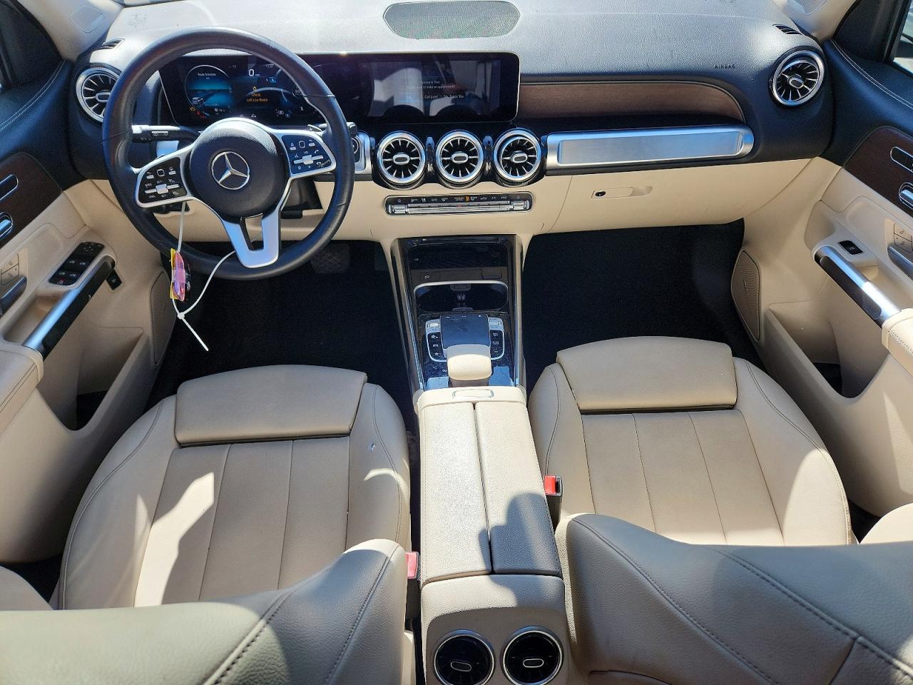 2020 MERCEDES-BENZ GLB 250 photo 8