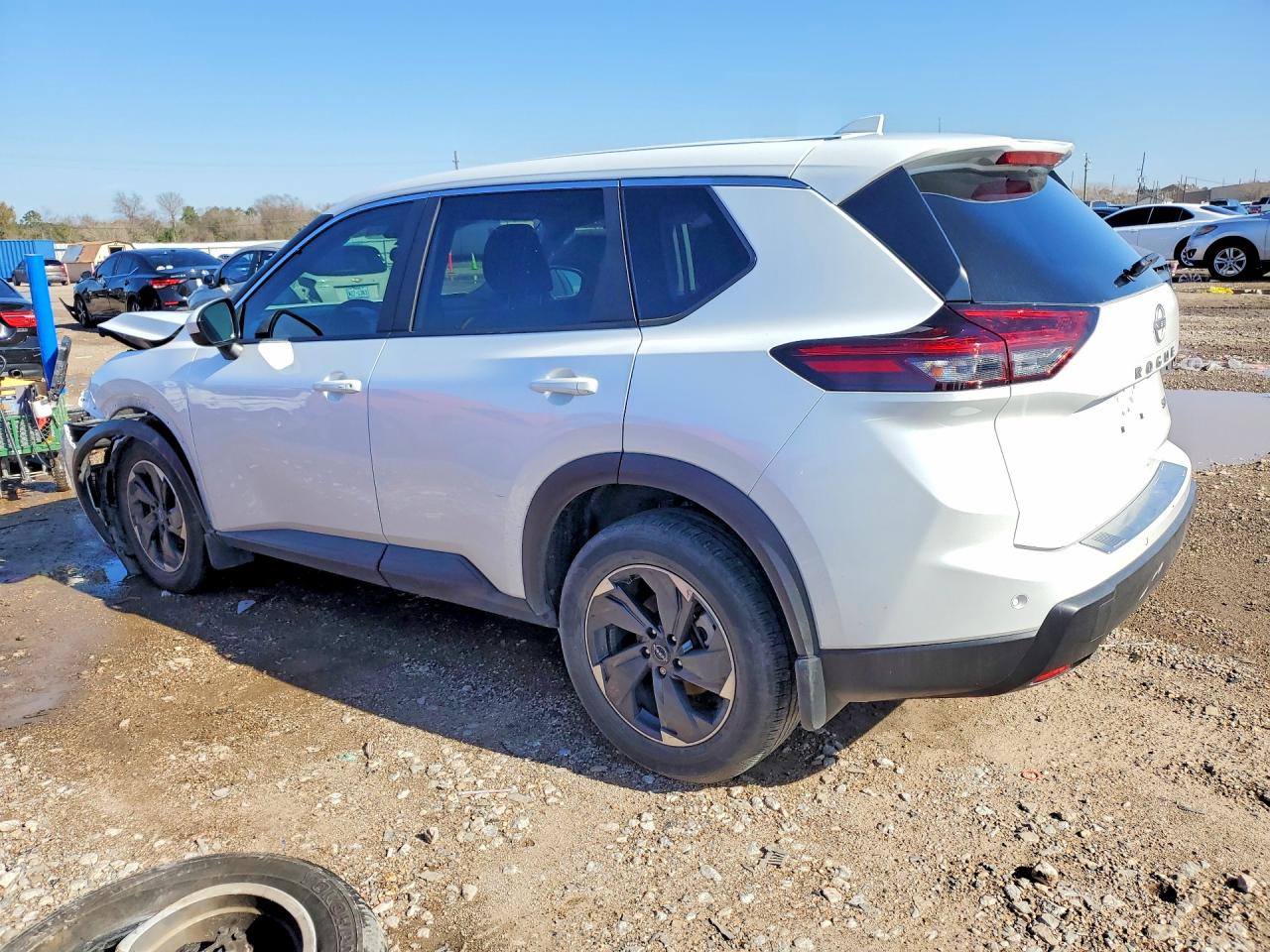 2024 NISSAN ROGUE SV photo 3