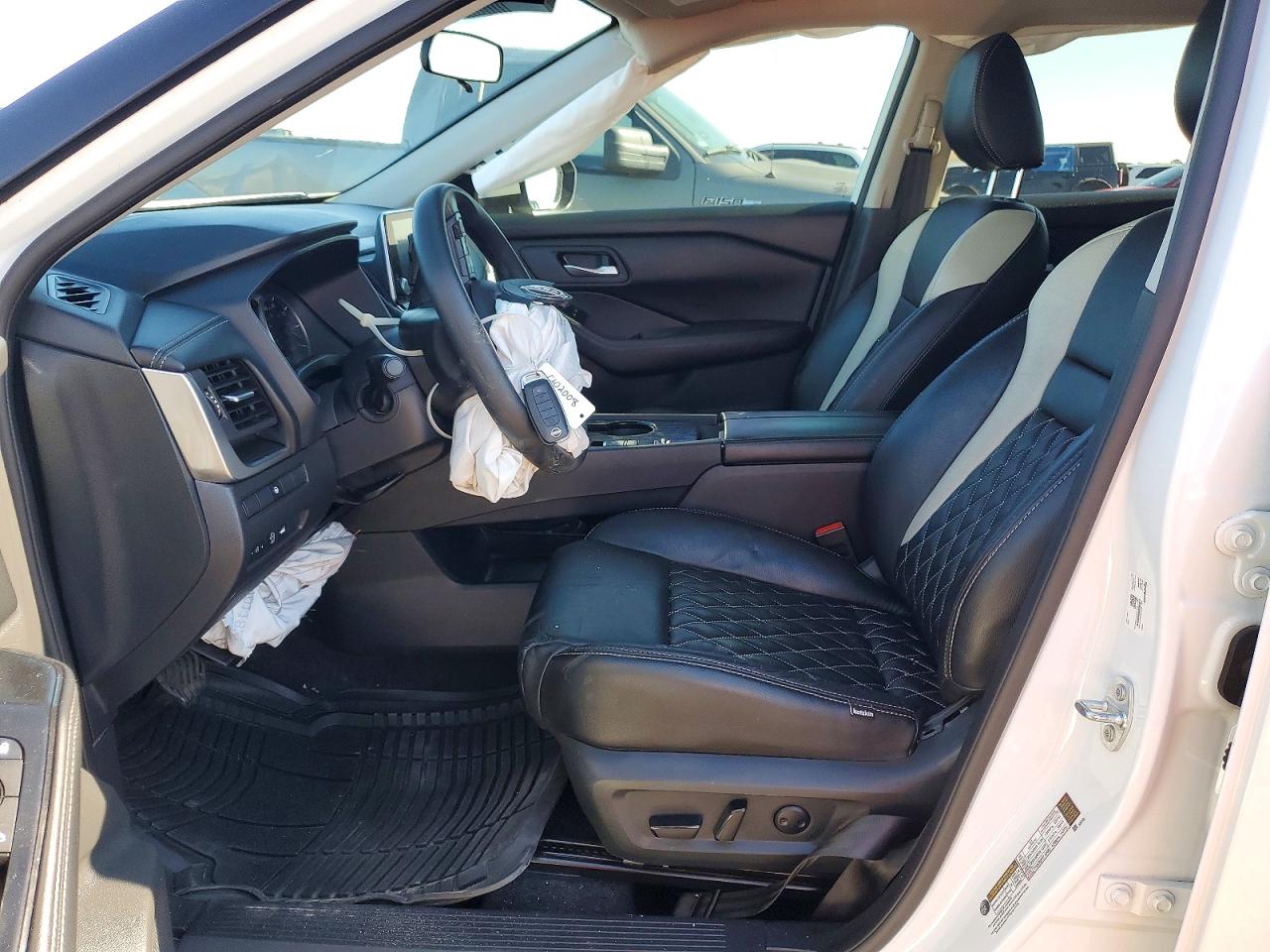 2024 NISSAN ROGUE SV photo 13