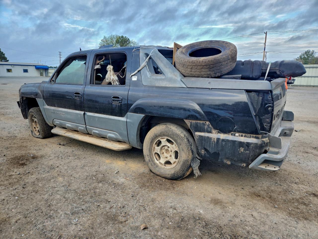 2002 CHEVROLET AVALANCHE K1500 photo 3