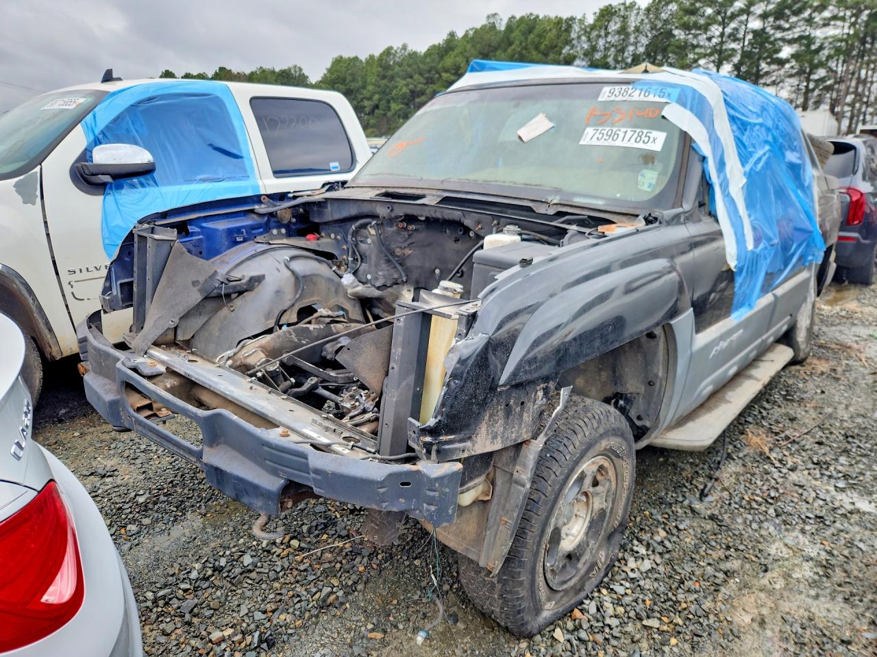 2002 CHEVROLET AVALANCHE