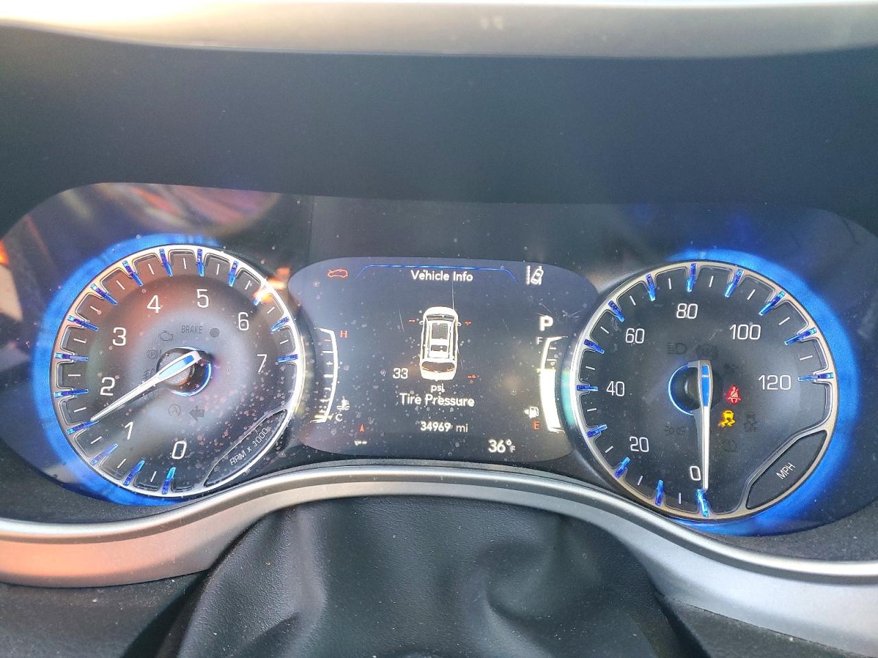 2024 CHRYSLER PACIFICA TOURING photo 17