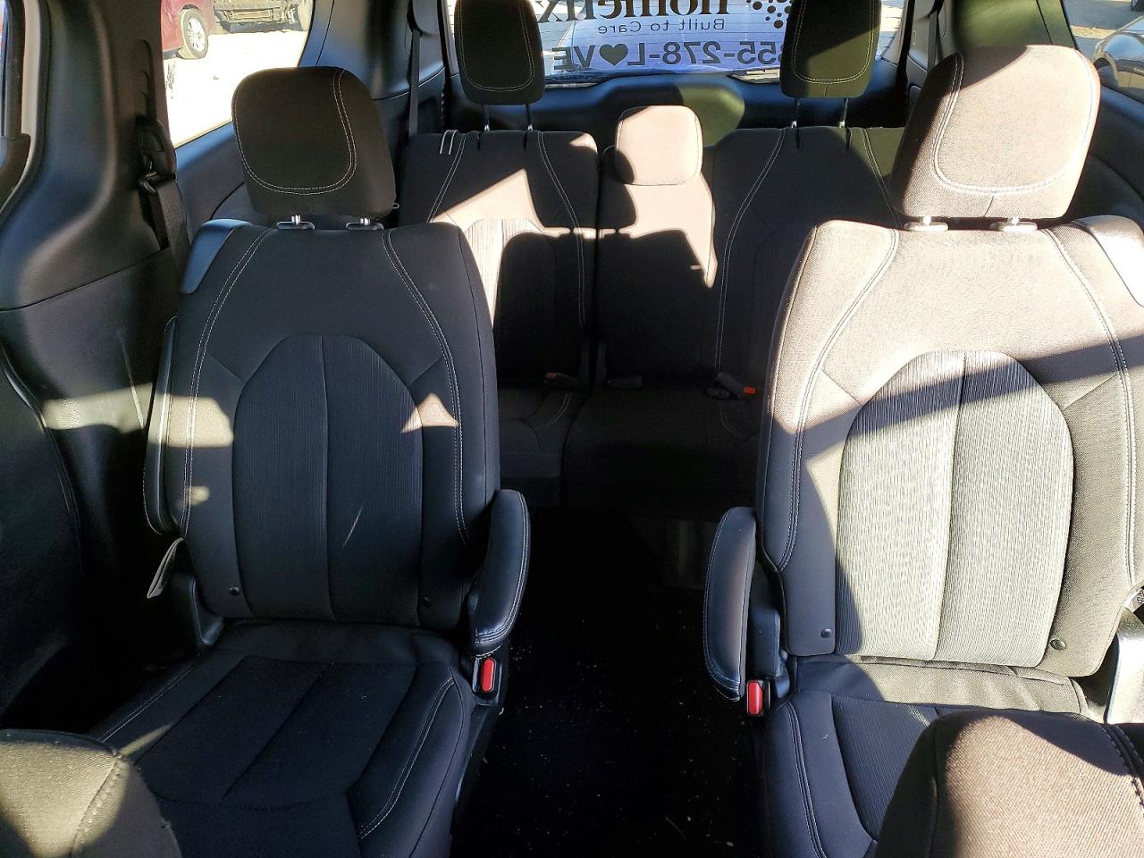 2024 CHRYSLER PACIFICA TOURING photo 19