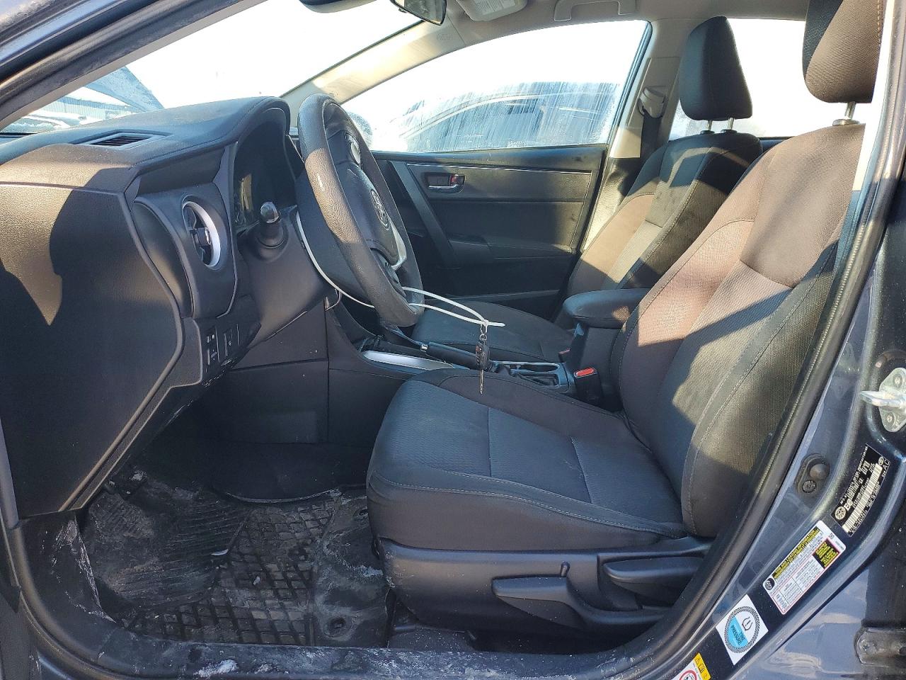 2019 TOYOTA COROLLA L photo 13