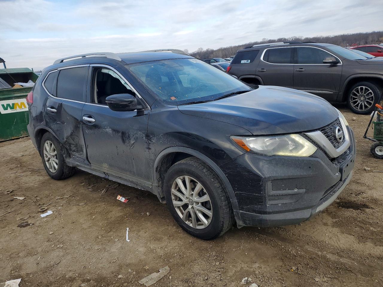 2017 NISSAN ROGUE SV photo 7